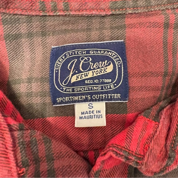 J Crew Button Up Shirt Men's Small Plaid Red Sportsmen's Outfitter Long Sleeves - Picture 7 of 7